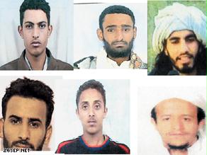 متهمون يشتبه بانتمائهم لتنظيم القاعدة في اليمن