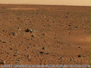 الصور الملونة الأولى لكوكب المريخ من مركبة روفر 
