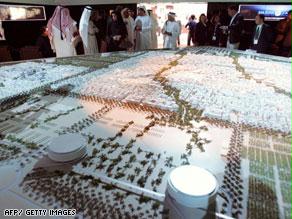 مدينة مصدر إحدى مشروعات الطاقة المتجددة في الإمارات