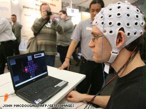 هل يمكن تحسين أداء الدماغ باستخدام برامج الكمبيوتر؟