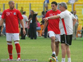 شحاتة يأمل بإنجاز جديد مع منتخب مصر