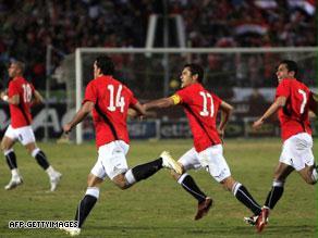 المنتخب المصري سيلعب دون حازم إمام ومحمد محسن أبو جريشة أمام الجزائر.