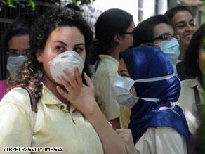 قلق ''أنفلونزا الخنازير'' يتزايد في مصر مع قرب العام الدراسي