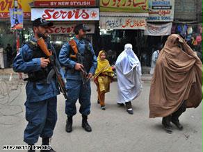 انتشار أمني باكستاني في بيشاور