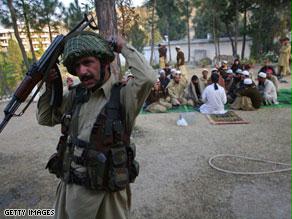 نفذت حكومة إسلام أباد عملية عسكرية في وادي سوات في أواخر عام 2007