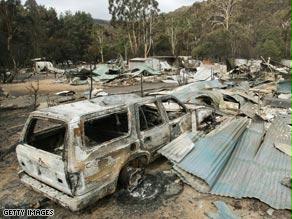 تخشى السلطات الأسترالية أن يرتفع عدد القتلى جراء الحرائق إلى أكثر من 300 قتيل