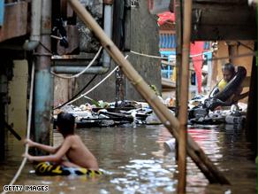 إندونيسيا تتعرض للكثير من الفيضانات