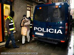 الشرطة الأسبانية اعتقلت العديد من المغاربة في أعقاب تفجيرات قطارات مدريد