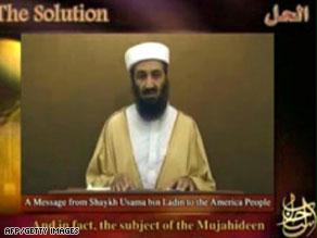 بن لادن في أحد التسجيلات المرئيسة السابقة