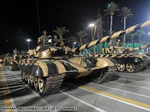 مجموعة من الدبابات الليبية في استعراض عسكري بمناسبة ذكرى ثورة الفاتح من سبتمبر