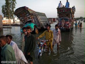 الفيضانات قضت على الأخضر واليابس في باكستان
