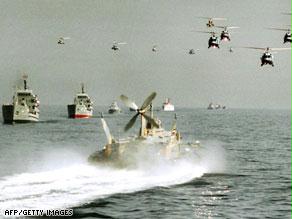 إيران كانت قد لوحت بضرب البحرية الغربية إن تعرضت لهجوم عسكري