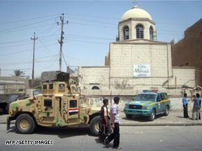 قوات الأمن العراقية عادة ما تؤمن حماية الكنائس