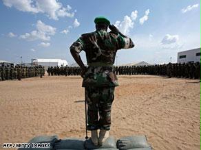 بعثة يوناميد المشتركة في دارفور تضم جنوداً من الأمم المتحدة والاتحاد الأفريقي
