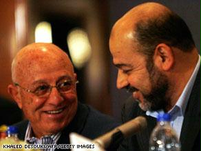 أبو مرزوق مع أبو علاء في لقاء سابق خلال محادثات المصالحة في القاهرة