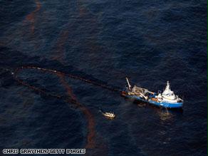قوات حرس السواحل الأمريكية تكافح انتشار البقعة النفطية