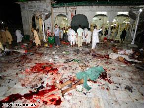 من التفجير الذي استهدف مسجد الطائفة الأحمدية في سبتمبر الماضي