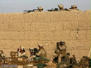 جنود أفغان ودوليون خلال عملية ''مشترك''