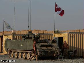 يبلغ قوام القوة الكندية في أفغانستان 2800 جندي