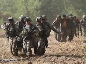 القوات الدولية تواجه صيفاً دامياً بأفغانستان
