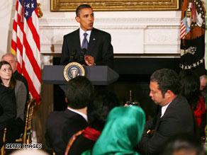الجدل حول ديانة أوباما تجدد بعدما أعلن دعمه لبناء مركز إسلامي ودعوته لإفطار رمضاني في البيت الأبيض