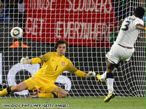 أسامواه يحرز هدف غانا من أول ركلة جزاء بالمونديال