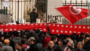 استمرار الاحتجاجات الشعبية في تونس