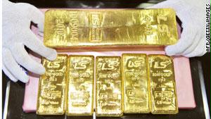 سعر الذهب ارتفع 22 دولارا والنفط حوالي 4 دولارات