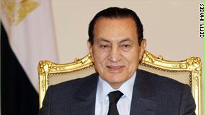 مبارك طمأن العاهل السعودي بشأن الأوضاع في مصر