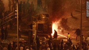 التقرير يتهم ضباط أمن الدولة باستغلال قانون الطوارئ لقمع المصريين بوحشية