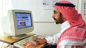 المدونون العرب يطمحون للتعبير عن أنفسهم من خلال مدوناتهم