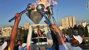 شباب غزة يضيؤون شعلة المهرجان