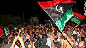 ثوار ليبيون يحتفلون بدخول طرابلس