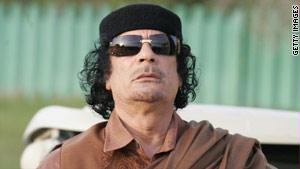 القذافي قال إن باب العزيزية أصبح طوبا وحجارة بعد 64 غارة جوية