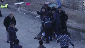 قوات الأمن حاولت فض اعتصام شباب 24 آذار بالقوة