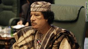 مخاوف من لجوء القذافي للأسلحة الكيماوية