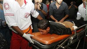 أحد جرحى قصف الجمعة في غزة