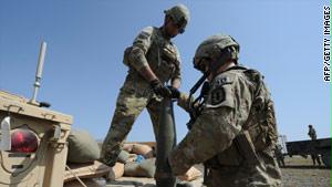 قوات الناتو تتكبد مزيداً من الخسائر بأفغانستان