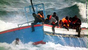 تستمر أفواج المهاجرين في الوصول إلى سواحل إيطاليا