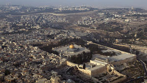 سلطان بن سحيم: مهزلة عندما يتباكى مؤسس علاقات قطر وإسرائيل على القدس سلطان بن سحيم: مهزلة عندما يتباكى مؤسس علاقات قطر وإسرائيل على القدس