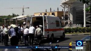 شاهد.. فوضى بعد هجمات على ضريح الخميني والبرلمان الإيراني
