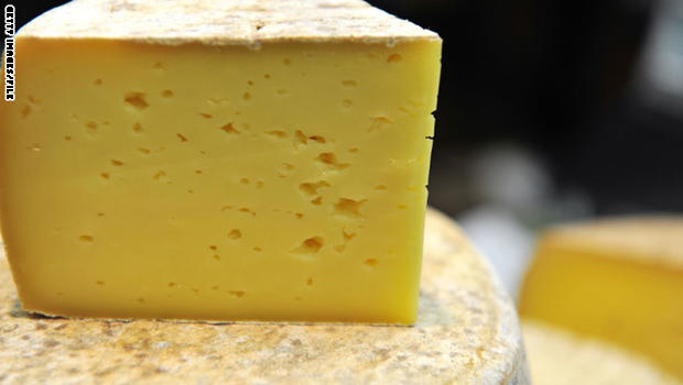  فوائد الجبنة ومضارها 120306151541-flights-cheese-exlarge-169