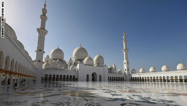 مسجد الشيخ زايد ثاني أفضل معلم سياحي في العالم لعام 2017 1_1233