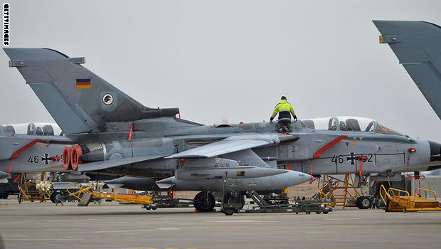 ألمانيا تقرر نقل قواتها من قاعدة إنغرليك التركية إلى الأردن GettyImages-506026982