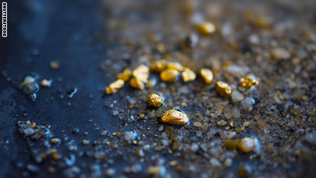 العثور على مليوني دولار من الذهب  بنظام التصريف بسويسرا Gold-nuggets
