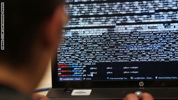 الكشف عن هجوم إلكتروني في المملكة العربية السعودية Hacker-programmer