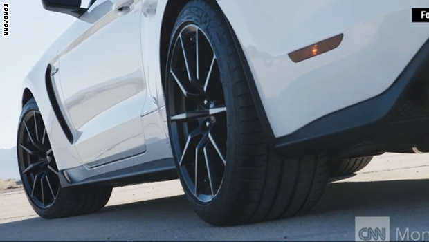 لقطة من فيديو للسيارة الجديدة