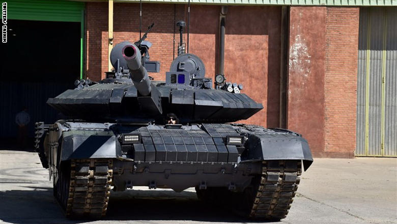 إيران تكشف عن أول دبابة متطورة محلية الصنع.. تعرفوا على مواصفات "كرار" 1395122210161872710250074