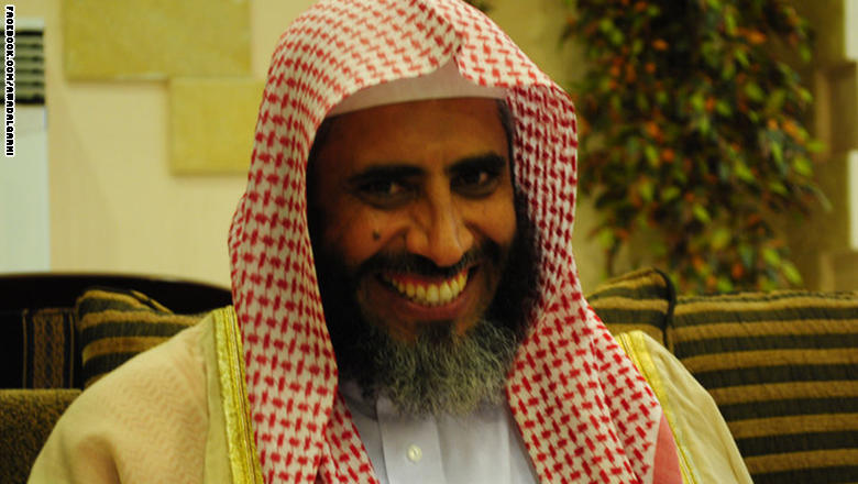 محكمة سعودية تقضي بإغلاق حساب عوض القرني على "تويتر" وتغريمه 100 ألف ريال