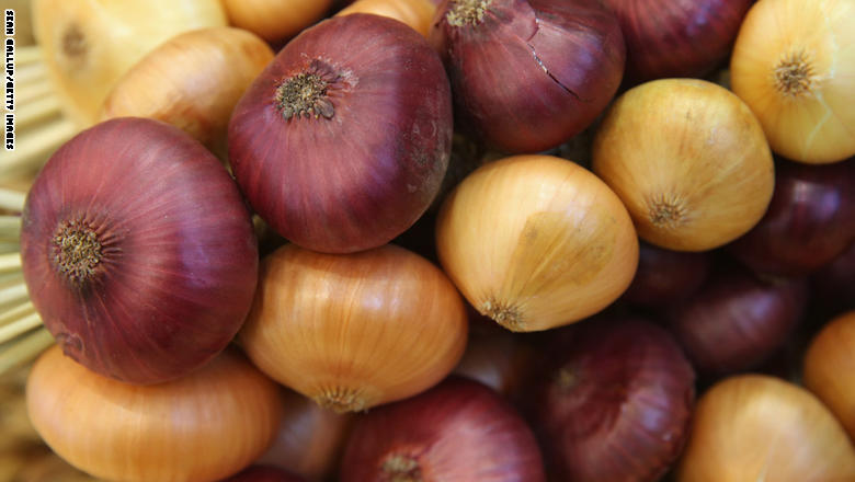 ما هي المأكولات المسببة لروائح الجسم الكريهة؟ 8 ما هي المأكولات المسببة لروائح الجسم الكريهة؟